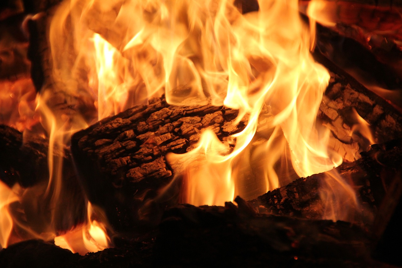Expert Fireplace Cleaning in Tewksbury, MA Professional Fireplace Cleaning Services In Tewksbury Massachusetts